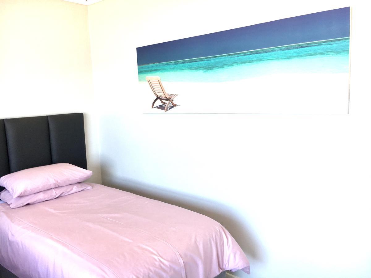 Hightide Apartment 阿曼济姆托蒂 外观 照片