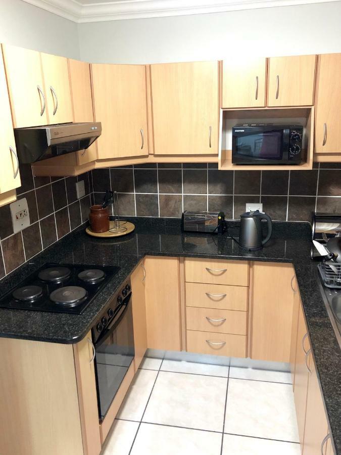 Hightide Apartment 阿曼济姆托蒂 外观 照片